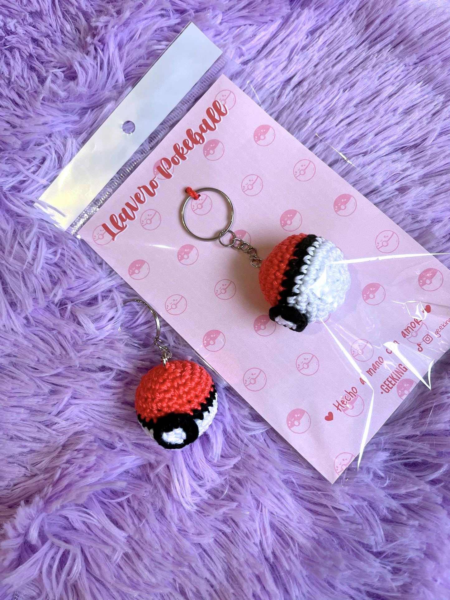 Llavero Amigurumi de Pokeball